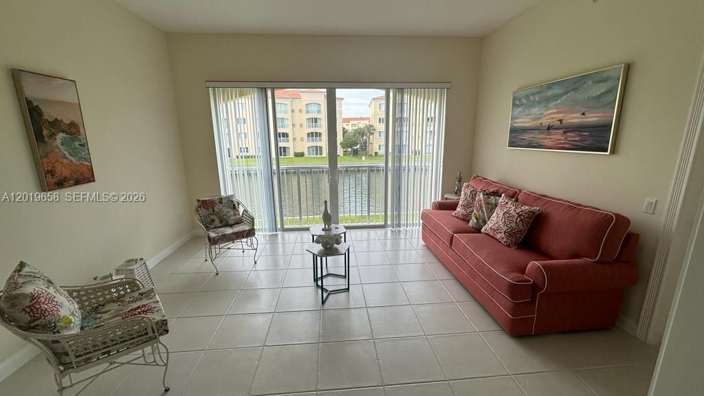 19 W Harbour Isle Dr W , Unit 201, Fort Pierce, FL 34949 Photo