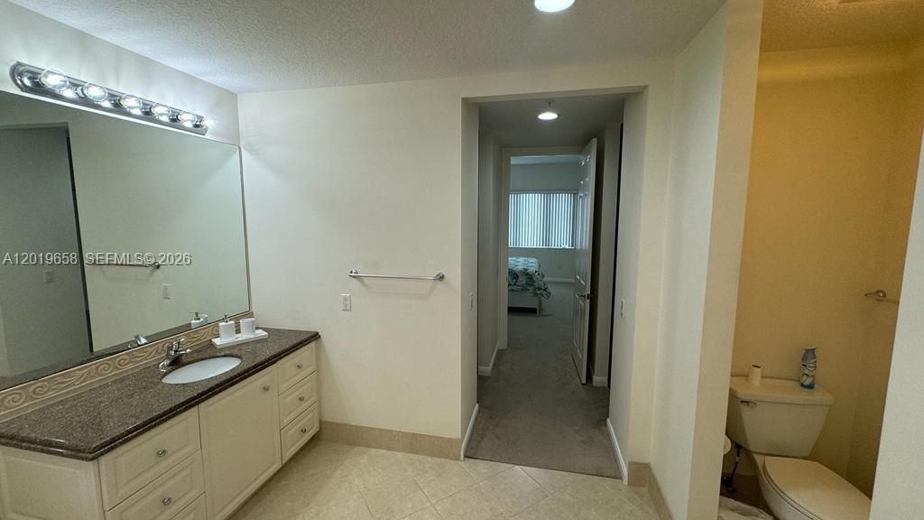 19 W Harbour Isle Dr W , Unit 201, Fort Pierce, FL 34949 Photo