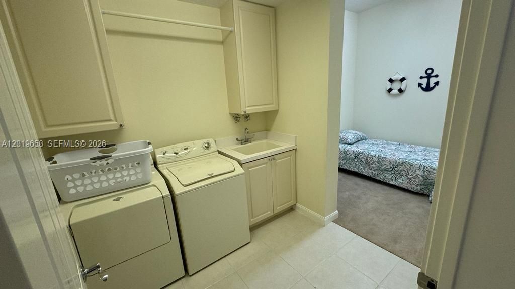 19 W Harbour Isle Dr W , Unit 201, Fort Pierce, FL 34949 Photo