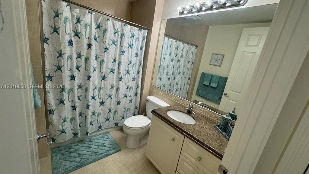 19 W Harbour Isle Dr W , Unit 201, Fort Pierce, FL 34949 Photo