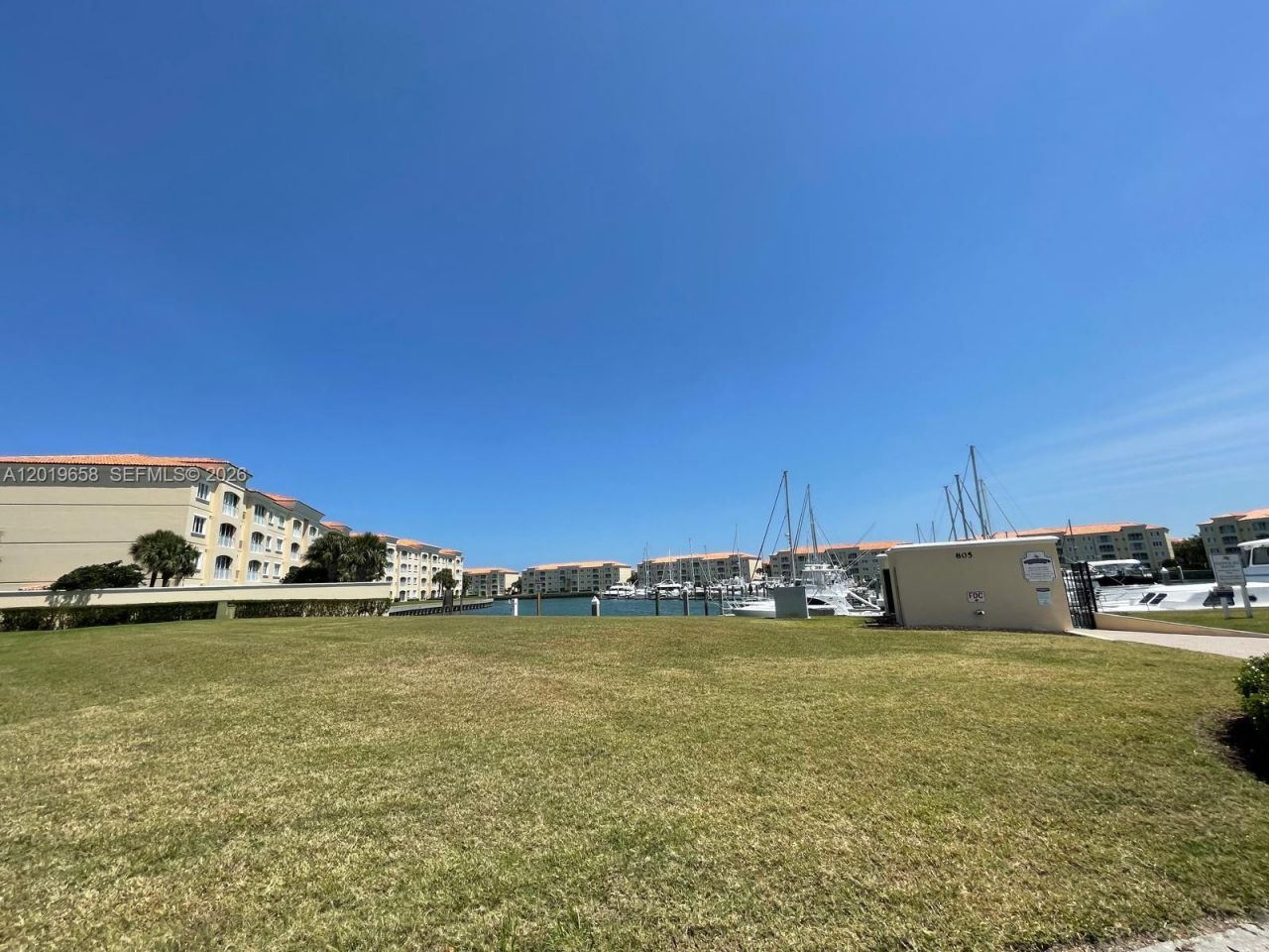 19 W Harbour Isle Dr W , Unit 201, Fort Pierce, FL 34949 Photo