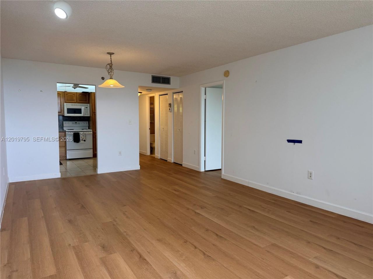 1100 Saint Charles Pl, Unit 620, Pembroke Pines, FL 33026 Photo
