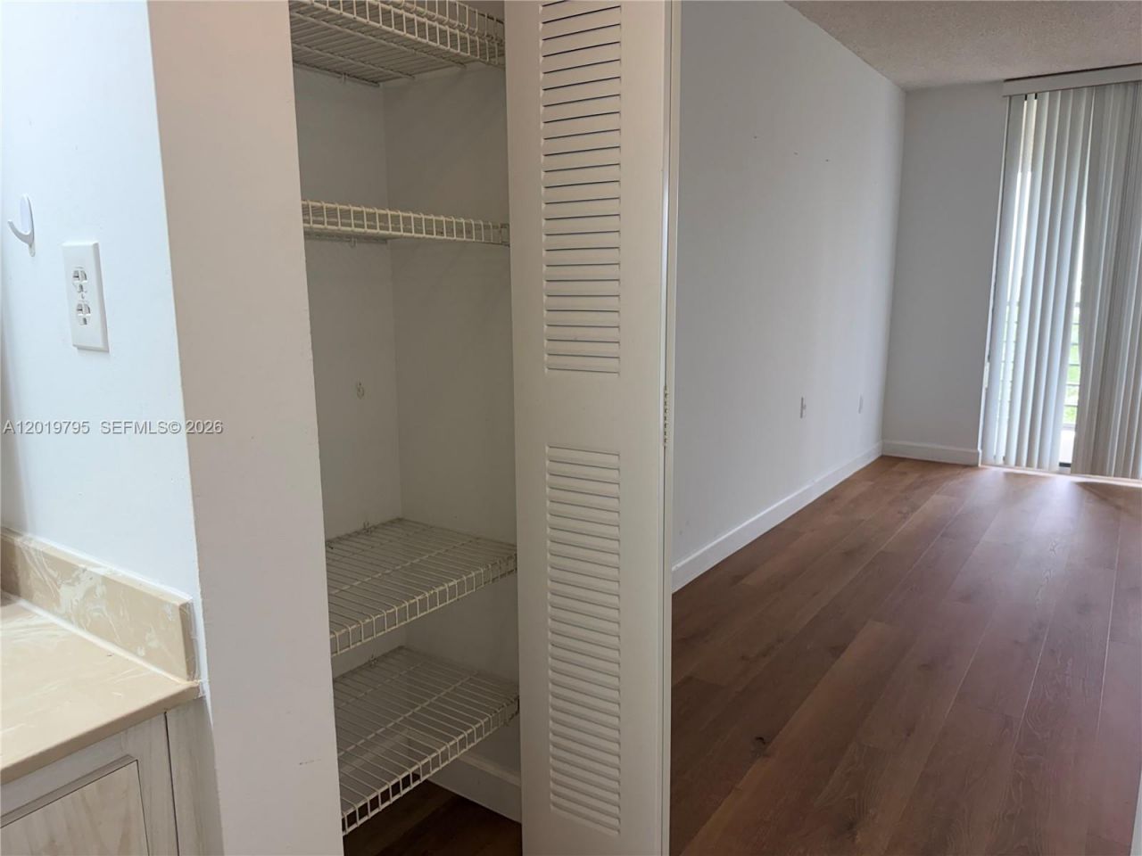 1100 Saint Charles Pl, Unit 620, Pembroke Pines, FL 33026 Photo