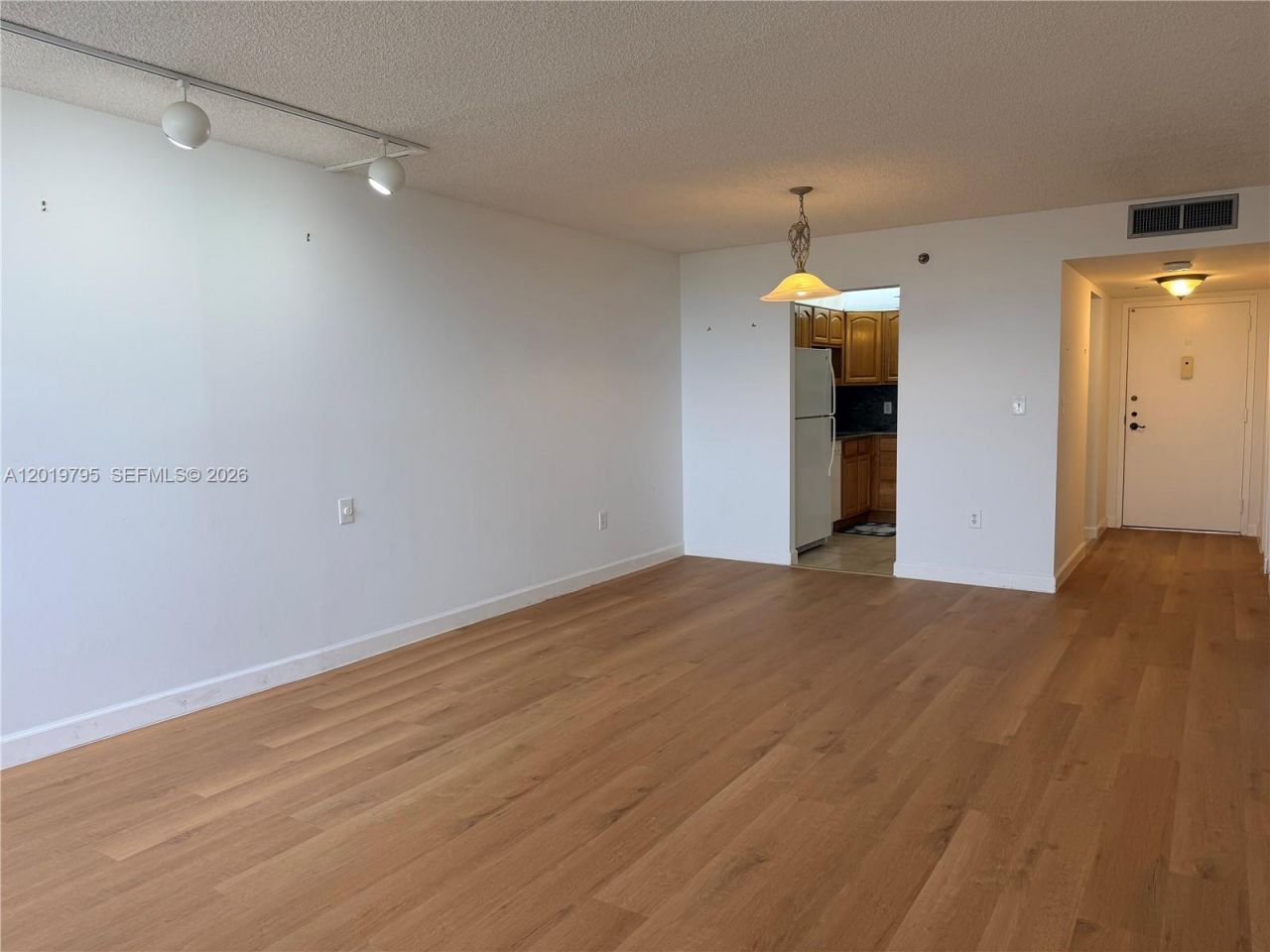 1100 Saint Charles Pl, Unit 620, Pembroke Pines, FL 33026 Photo
