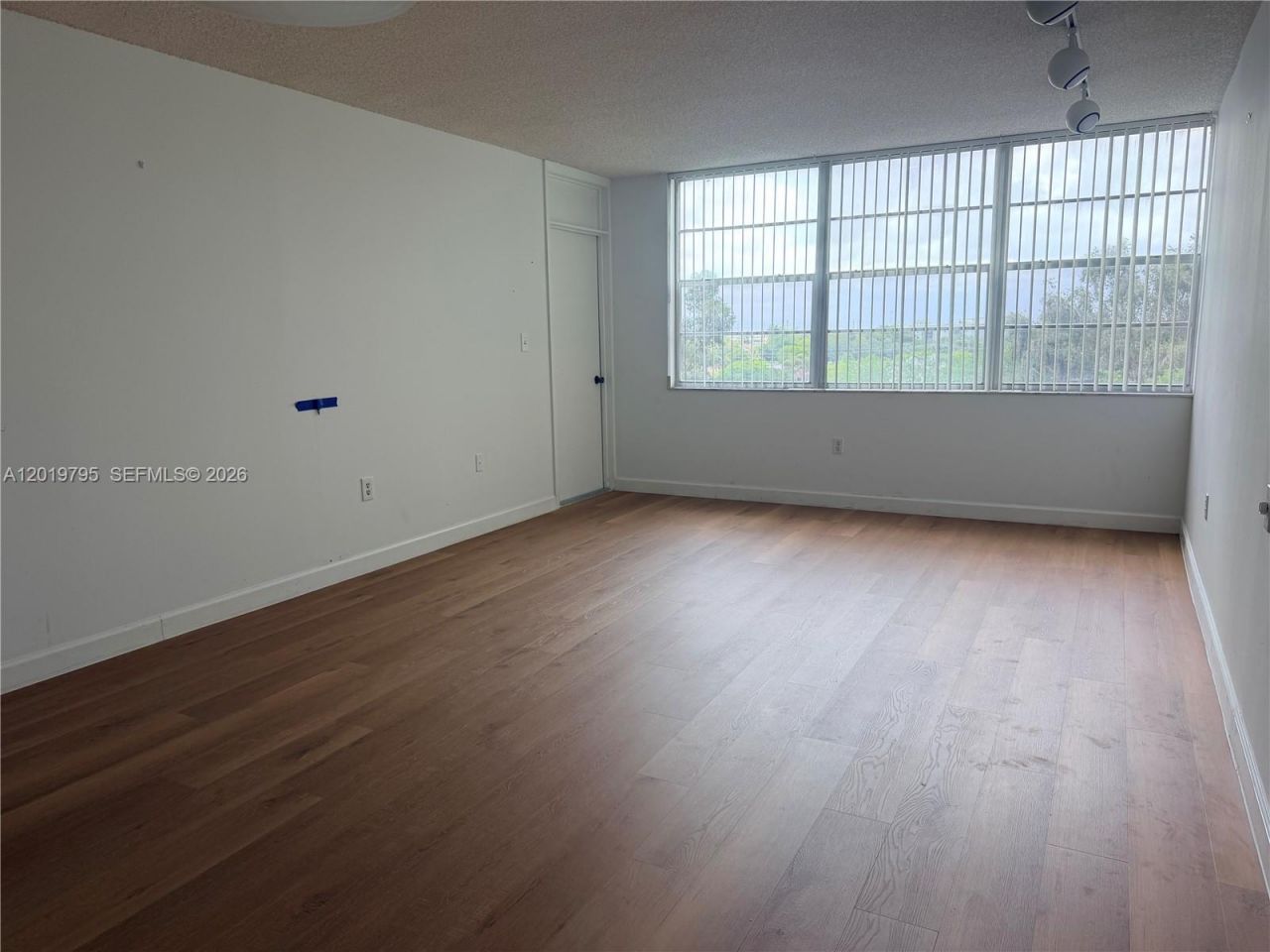 1100 Saint Charles Pl, Unit 620, Pembroke Pines, FL 33026 Photo