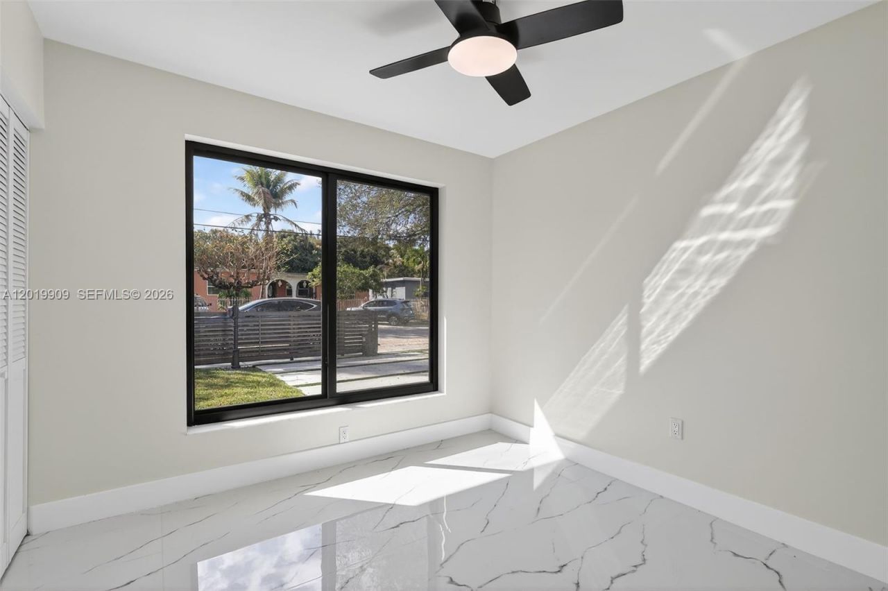 53 NW 68th St , Miami, FL 33150 Photo