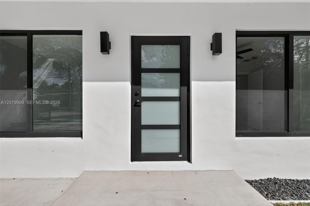 53 NW 68th St , Miami, FL 33150 Photo