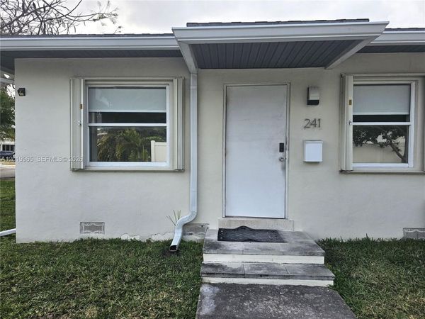 241 NE 1st Ter , Unit 1-2, Dania Beach, FL 33004