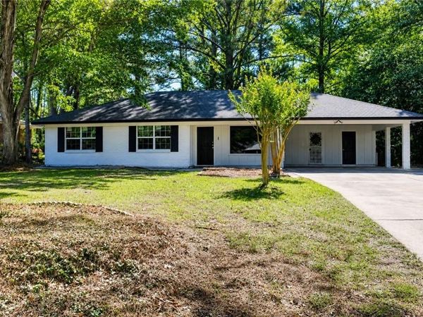 508 HOLIDAY Circle, Pineville, LA 71360