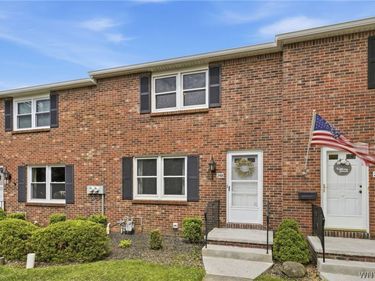 240 Wimbledon Court, Buffalo, NY 14224