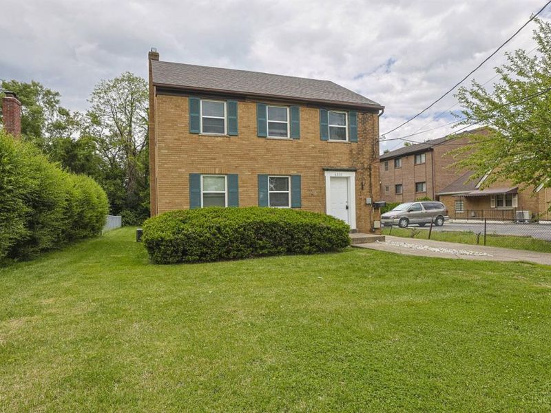 6800 Cheviot Road, Cincinnati, OH 45247 Photo 2