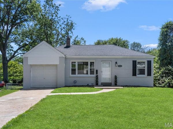 2000 Ranchdale Drive , St Louis, MO 63136