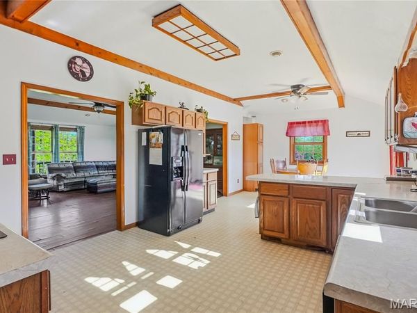 8700 N Hartley Road , Hallsville, MO 65255