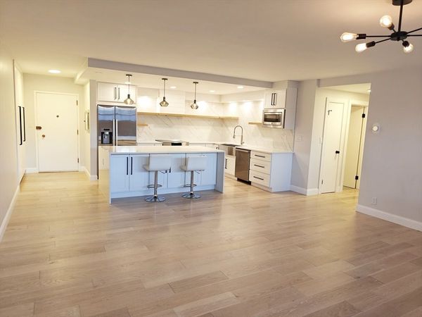 50 Park St, Unit 12G, Brookline, MA 02446