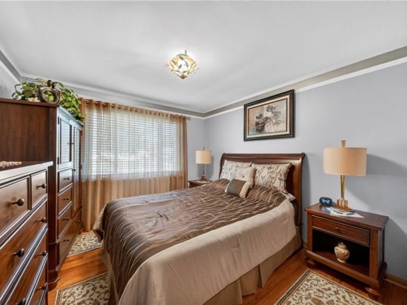 6649 Maplehurst Road, North Olmsted, OH 44070 Photo 14