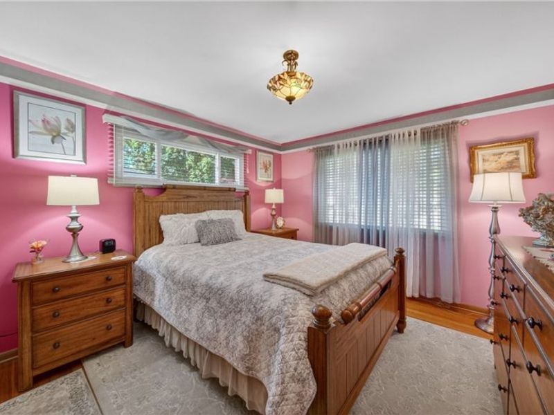 6649 Maplehurst Road, North Olmsted, OH 44070 Photo 17