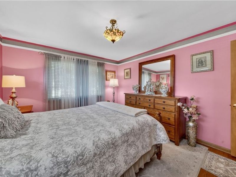 6649 Maplehurst Road, North Olmsted, OH 44070 Photo 18