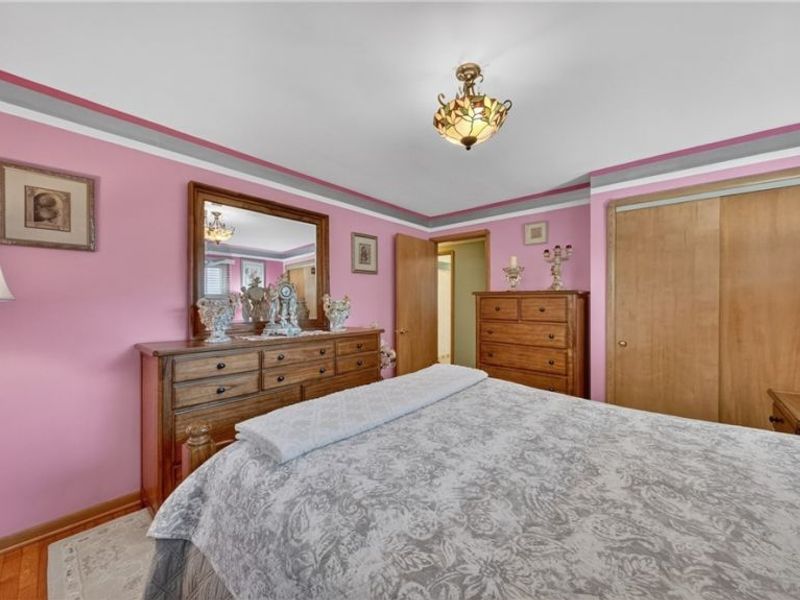 6649 Maplehurst Road, North Olmsted, OH 44070 Photo 19