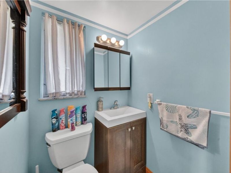 6649 Maplehurst Road, North Olmsted, OH 44070 Photo 25