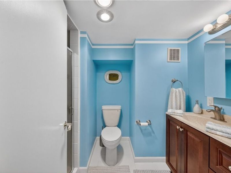 6649 Maplehurst Road, North Olmsted, OH 44070 Photo 30