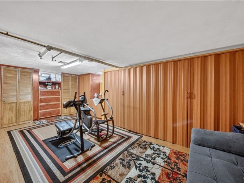 6649 Maplehurst Road, North Olmsted, OH 44070 Photo 38