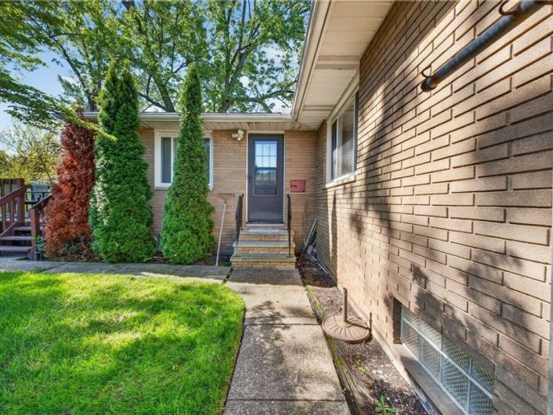 6649 Maplehurst Road, North Olmsted, OH 44070 Photo 41