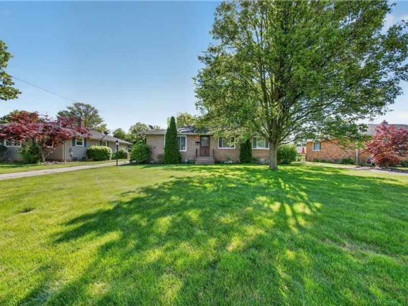 6649 Maplehurst Road, North Olmsted, OH 44070 Photo 47