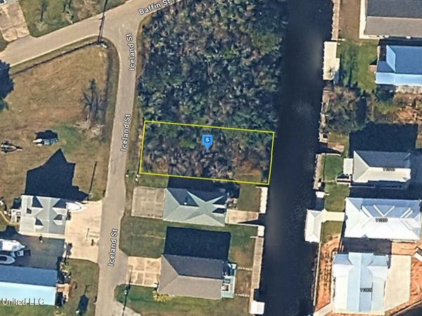 11040 Iceland Street, Bay Saint Louis, MS 39520