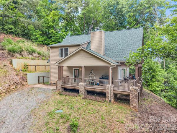 227 Snug Harbor Circle , Lake Lure, NC 28746