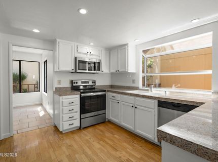 430 W Riverview Circle, Reno, NV 89509 Photo