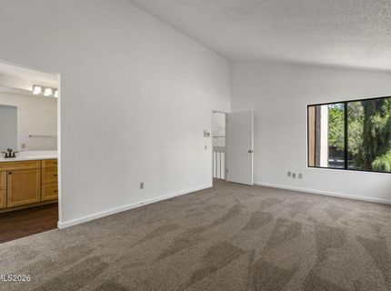 430 W Riverview Circle, Reno, NV 89509 Photo