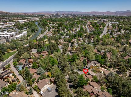430 W Riverview Circle, Reno, NV 89509 Photo