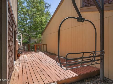 430 W Riverview Circle, Reno, NV 89509 Photo