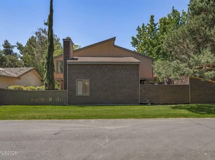 430 W Riverview Circle, Reno, NV 89509 Photo
