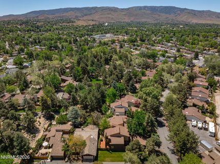 430 W Riverview Circle, Reno, NV 89509 Photo