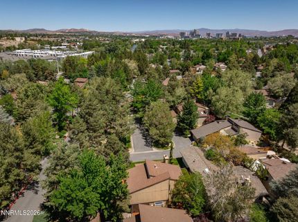 430 W Riverview Circle, Reno, NV 89509 Photo