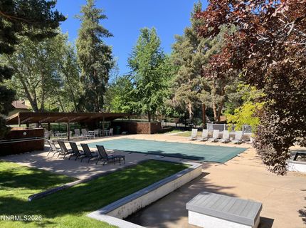 430 W Riverview Circle, Reno, NV 89509 Photo