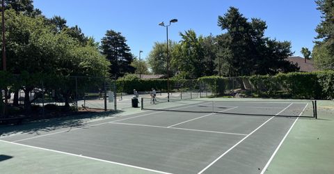430 W Riverview Circle, Reno, NV 89509 Photo