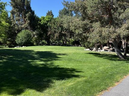 430 W Riverview Circle, Reno, NV 89509 Photo