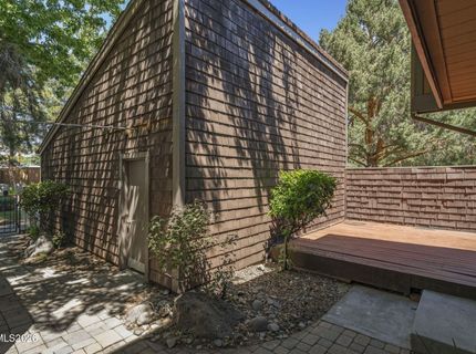 430 W Riverview Circle, Reno, NV 89509 Photo