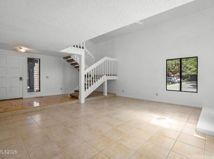 430 W Riverview Circle, Reno, NV 89509 Photo