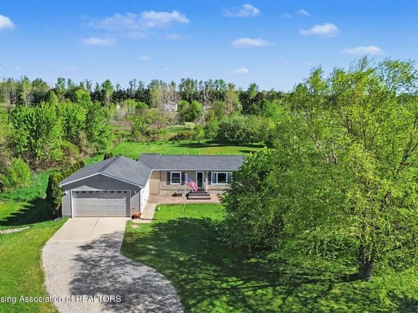 6410 Carlisle Highway, Charlotte, MI 48813