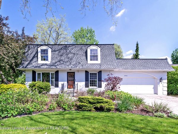 1012 Fox Hills Drive, East Lansing, MI 48823