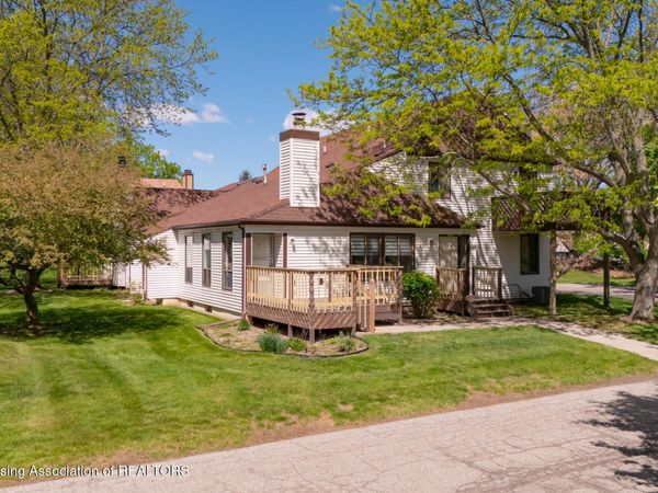 2925 Staten Avenue, Lansing, MI 48910