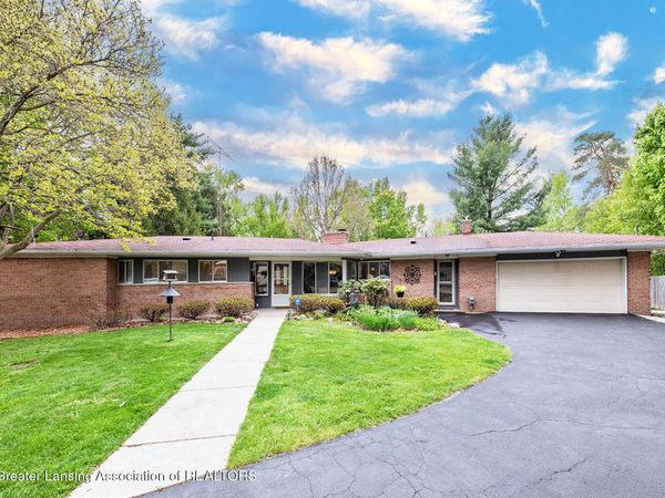 614 Greencroft Court, Williamston, MI 48895
