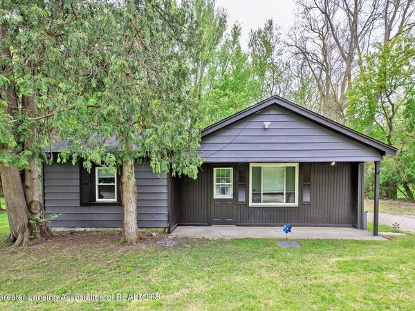 2275 E Lake Lansing Road, East Lansing, MI 48823