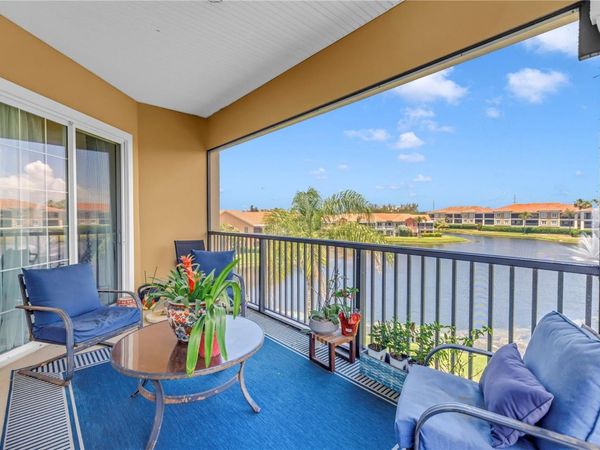 10 FRANKLIN COURT S, Unit 63D, ST PETERSBURG, FL 33711