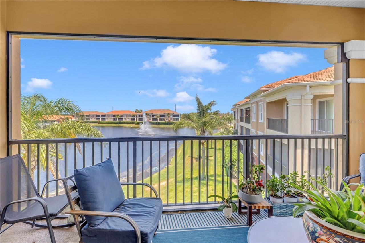 10 Franklin Court S, Unit 63D, Saint Petersburg, FL 33711 Photo