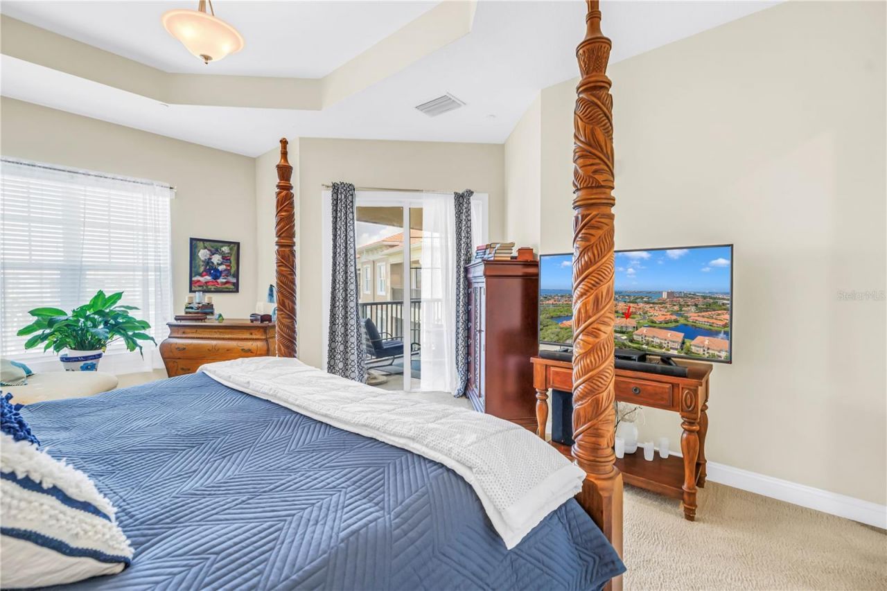10 Franklin Court S, Unit 63D, Saint Petersburg, FL 33711 Photo