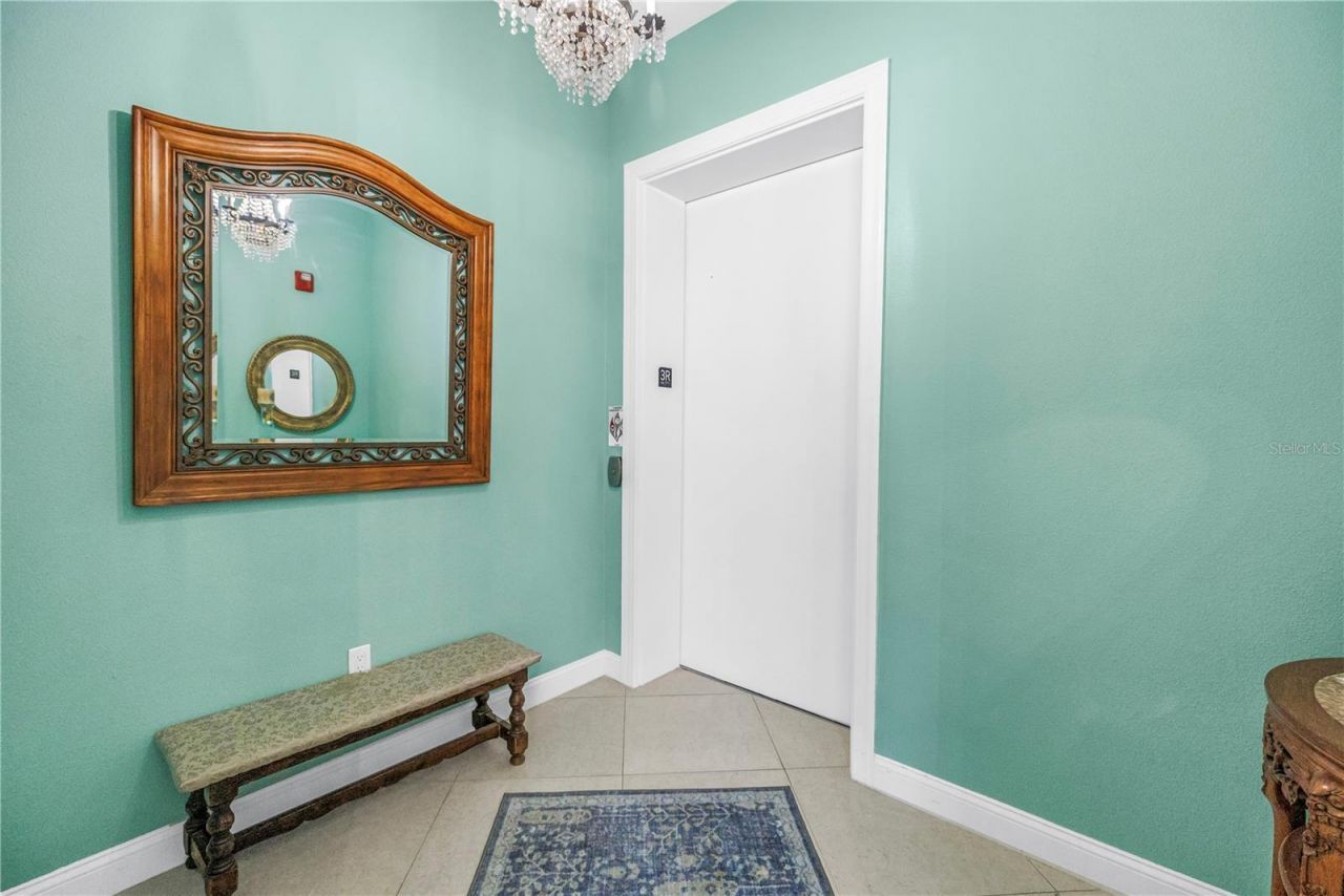 10 Franklin Court S, Unit 63D, Saint Petersburg, FL 33711 Photo